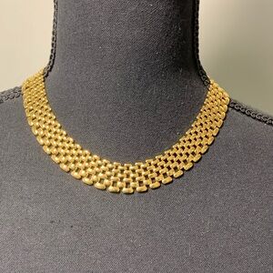 Napier gold tone woven collar necklace vintage 16 inch. Beautiful solid